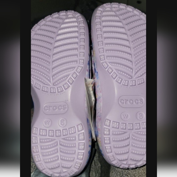 Crocs - Picture 2 of 3